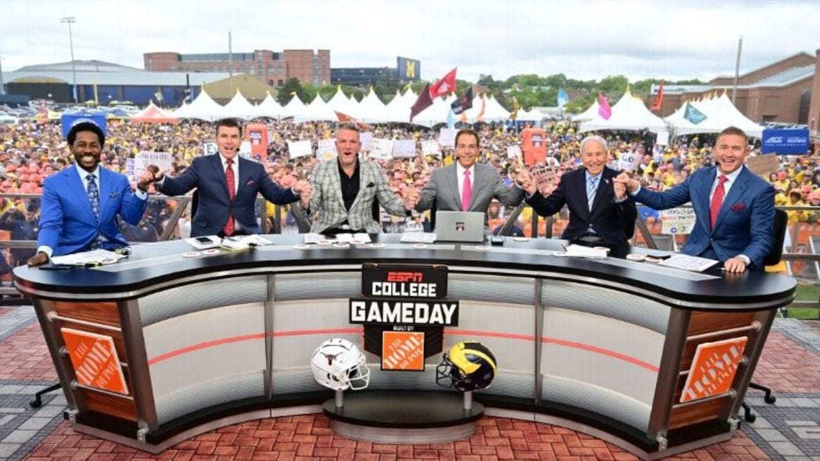 College Gameday has Upper Hand Over Big Noon Kickoff in College Football Pregame Show Battle